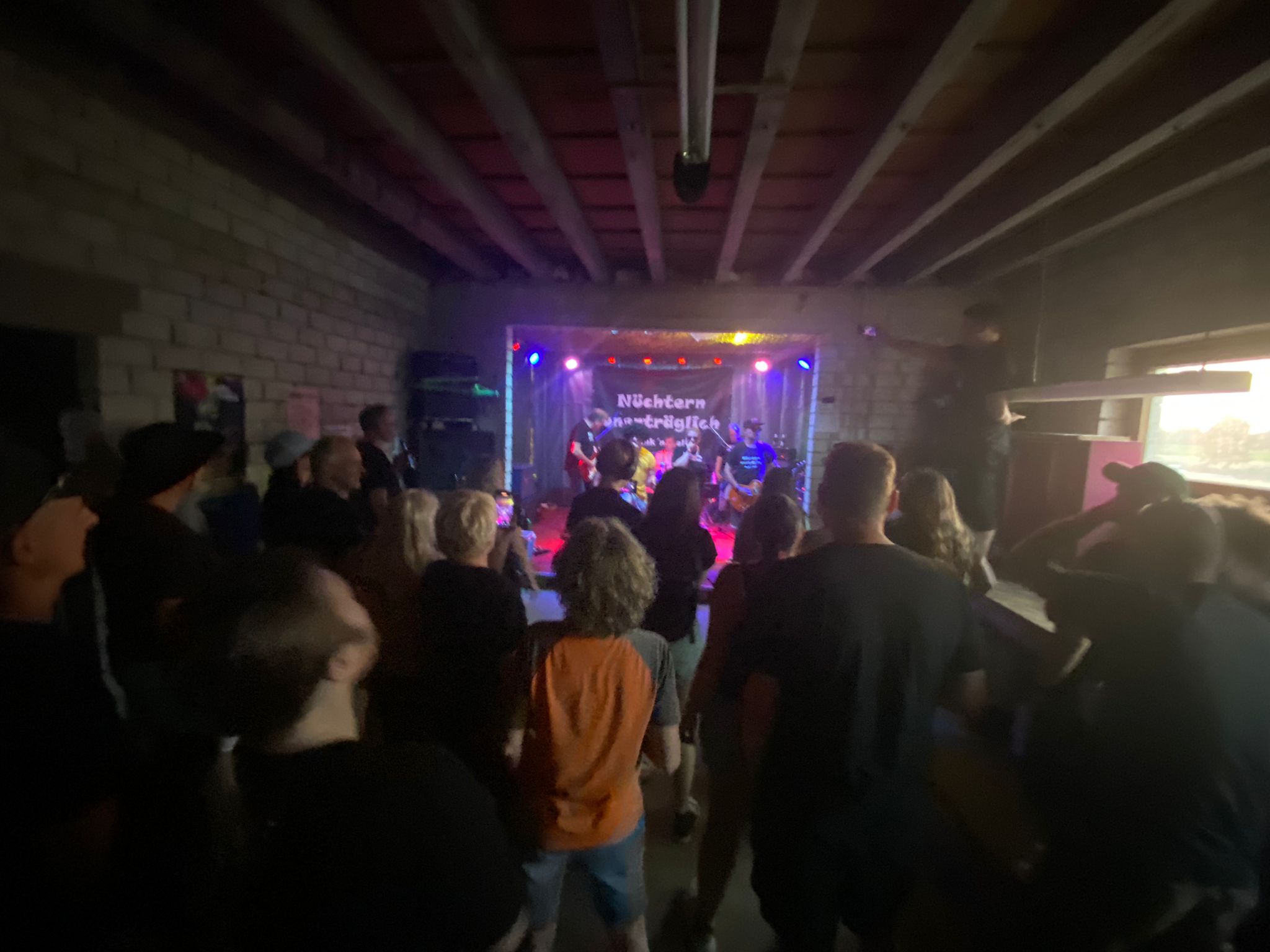 Nüchtern Unerträglich – Chaos in Hüde – Foto 2