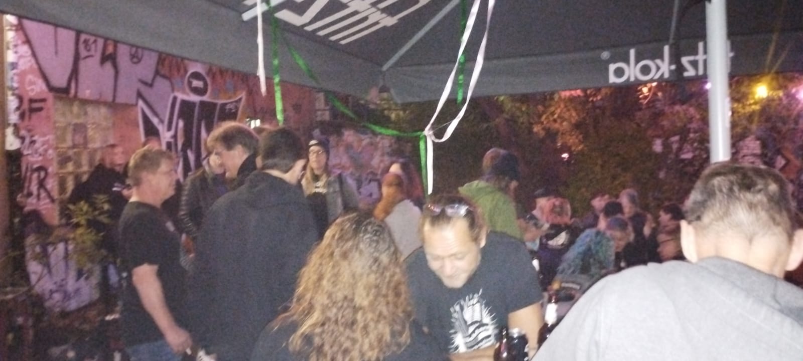 Nüchtern Unerträglich – Druckluft Oberhausen – Foto 12