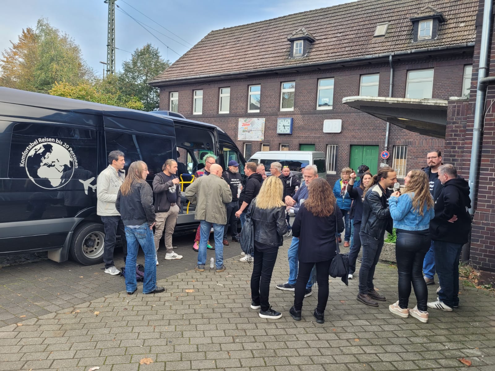 Nüchtern Unerträglich – Druckluft Oberhausen – Foto 5